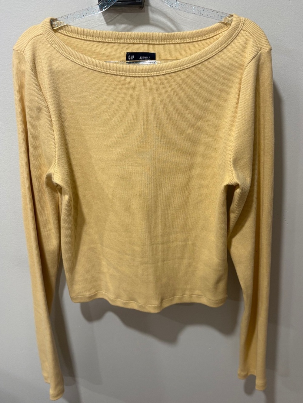GAP butter yellow long sleeve crewneck M tall